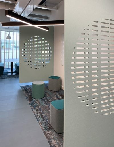 Cortina acústica decorativa de colores para areas compartidas oficina