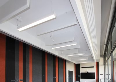 Corrección acústica universidades absorción acústica de interiores