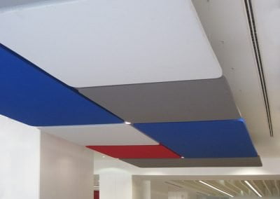 Isla acústica para oficinas paneles fonoabsorbentes suspendidos a techo