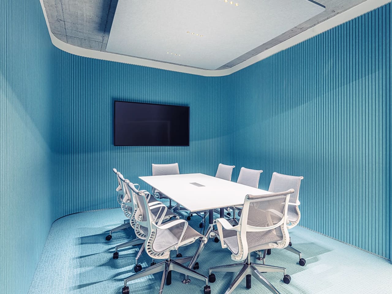 Partner produttori Impact Acoustic Vertigo azzurro parete