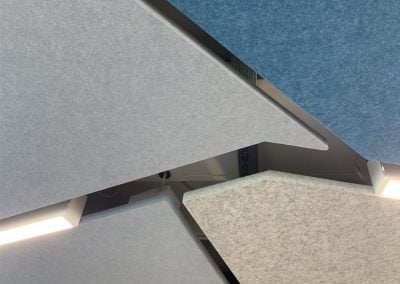 Intervento di progettazione acustica controsoffitto fonoassorbente di design