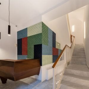 Solución acústica de diseño paneles fonoabsorbentes a pared